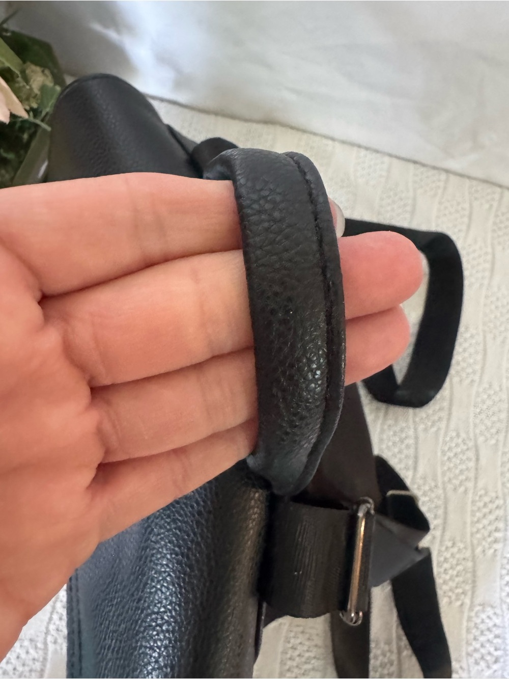 Botkier EUC black nylon & leather med backpack - Picture 5 of 7